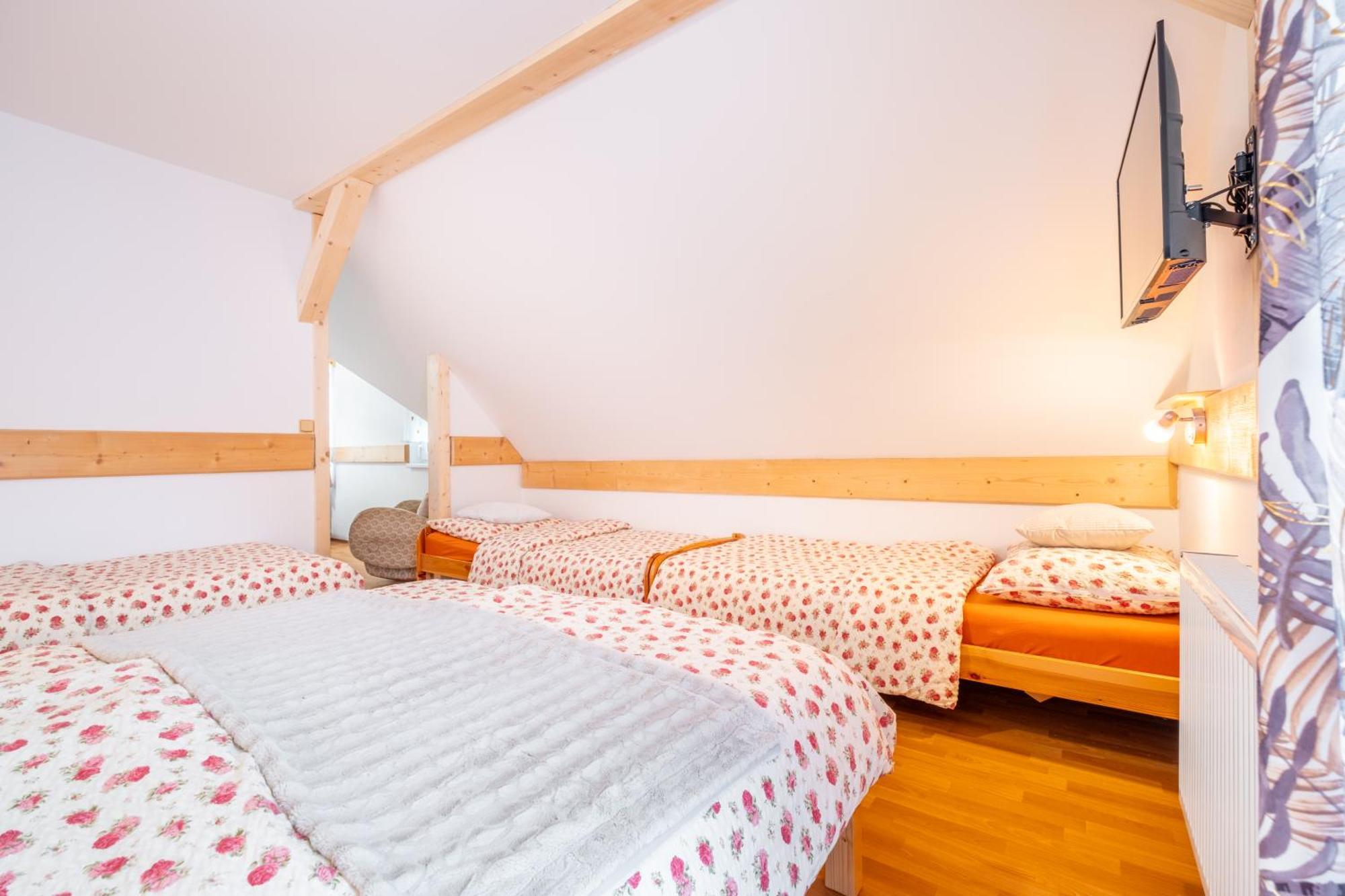 Apartmany Iwona 로끼뜨니쩨나드이제로우 외부 사진